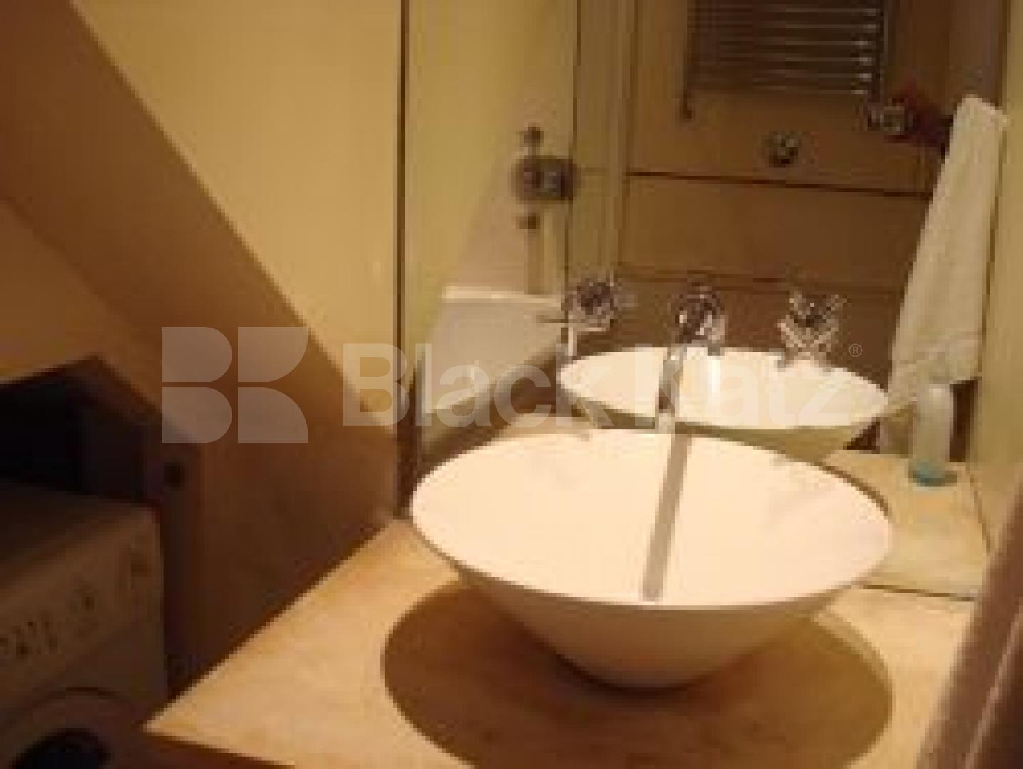 			2 Bedroom, 1 bath, 1 reception Flat			 Fleet Road, BELSIZE PARK/HAMPSTEAD HEATH